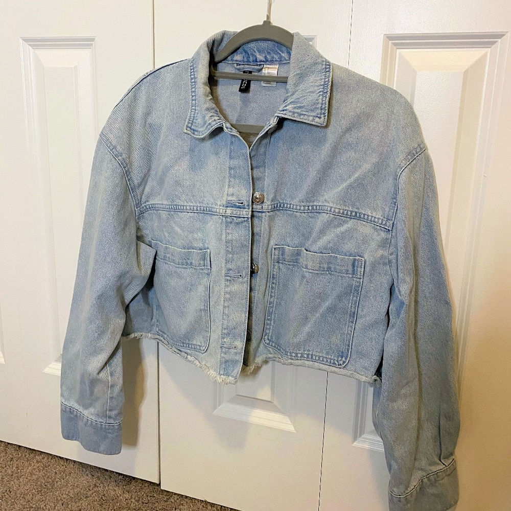 CROPPED DENIM JACKET
